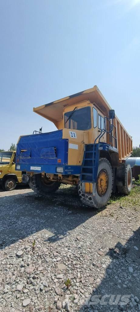 Belaz 75473 Yol disi kaya kamyonu