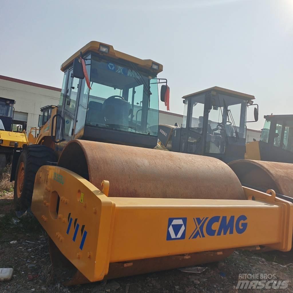 XCMG XS 263 J Tek tamburlu silindirler