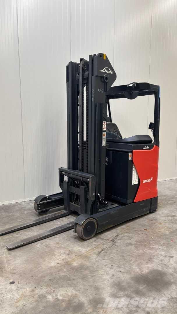 Linde R16 Reach truck - depo içi istif araçları