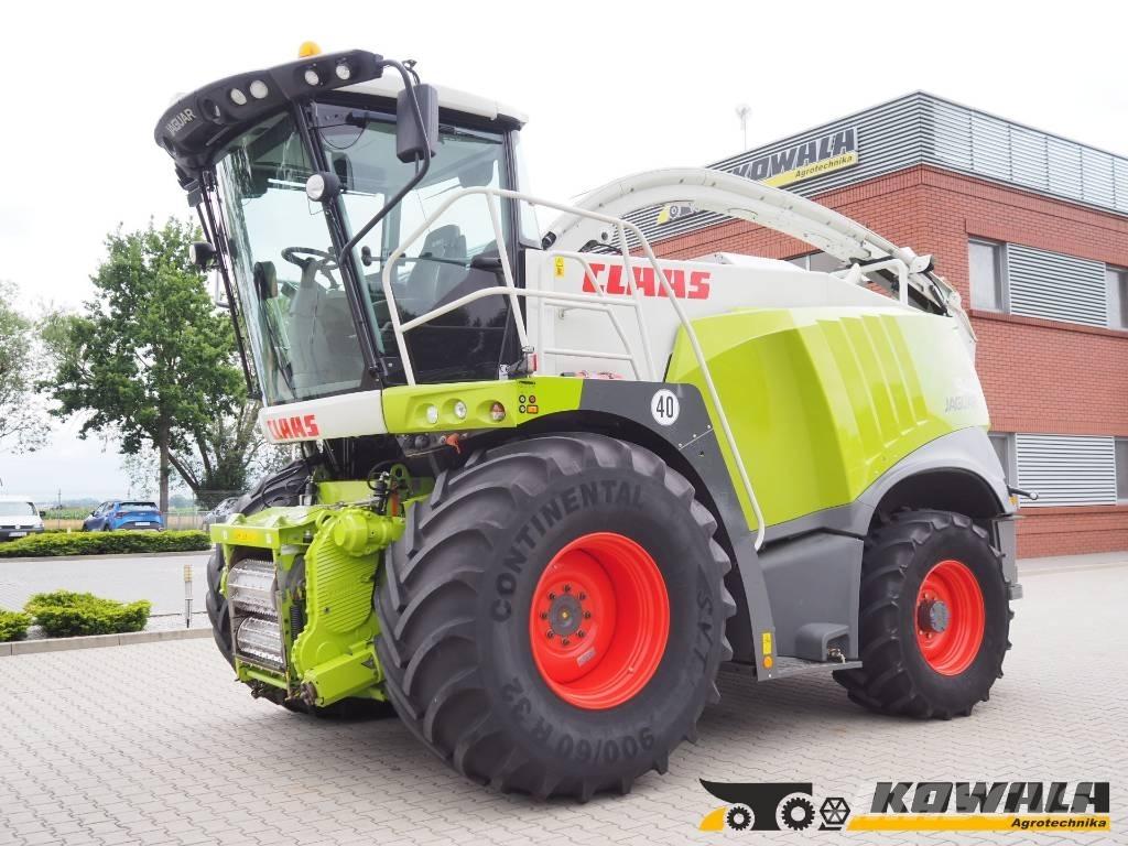 CLAAS Jaguar 940 4WD Kendi yürür silaj makinalari