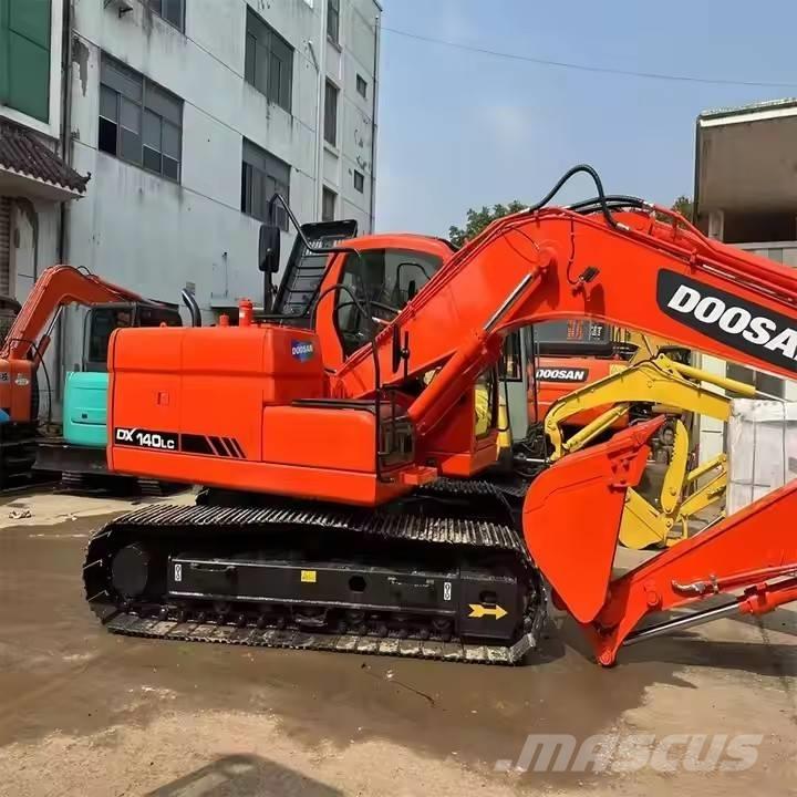 Doosan DX150 Paletli ekskavatörler