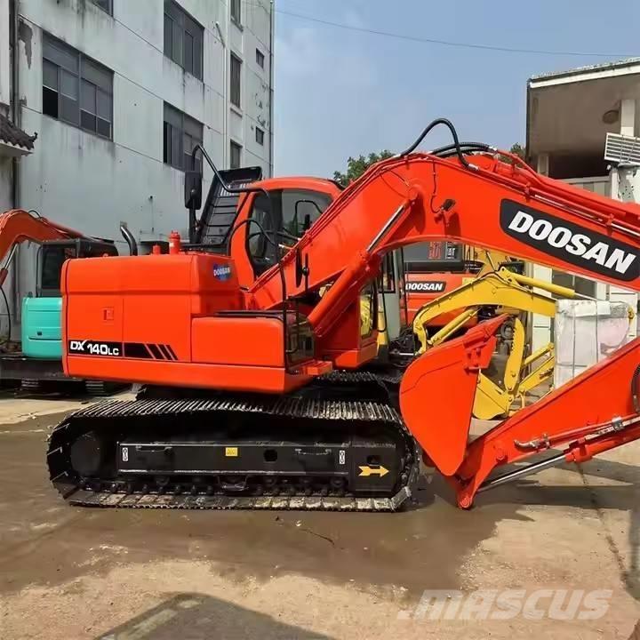 Doosan DX150 Paletli ekskavatörler