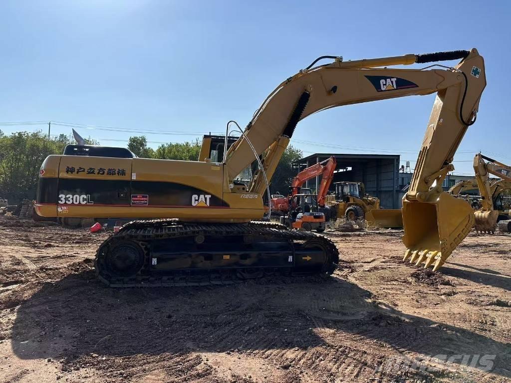 CAT 330 CL Paletli ekskavatörler