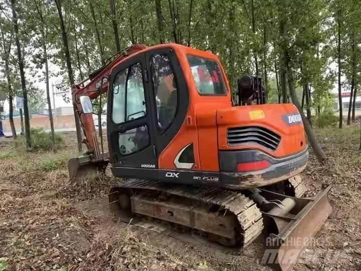 Doosan DX75 Paletli ekskavatörler