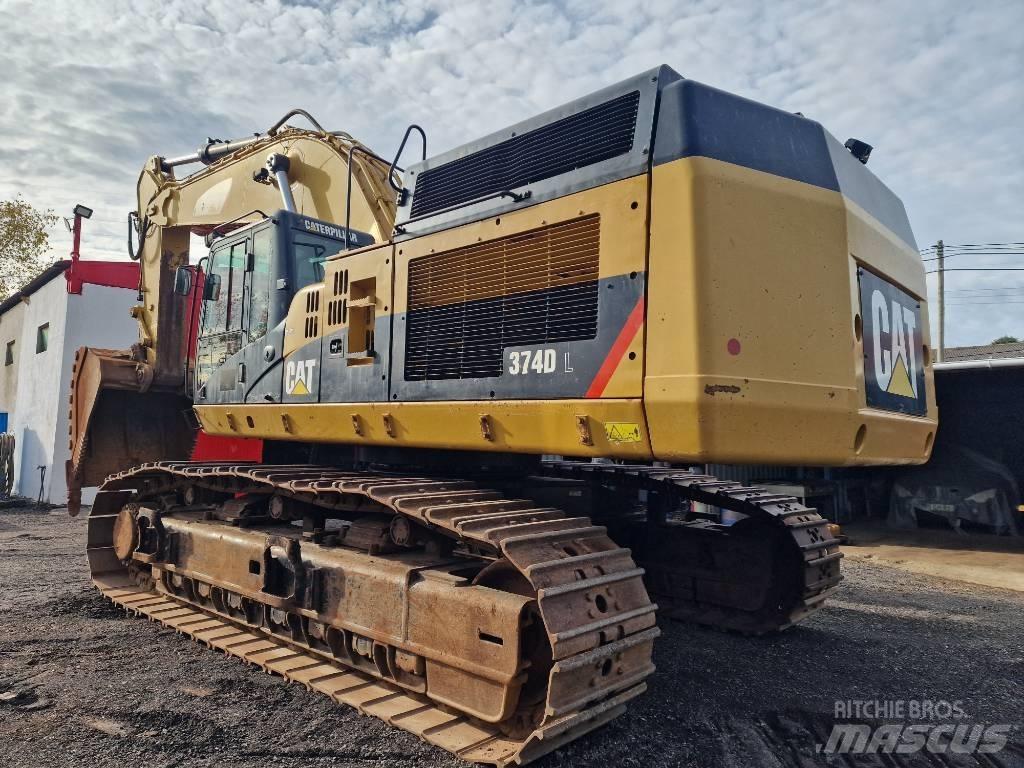 CAT 374 D L Paletli ekskavatörler