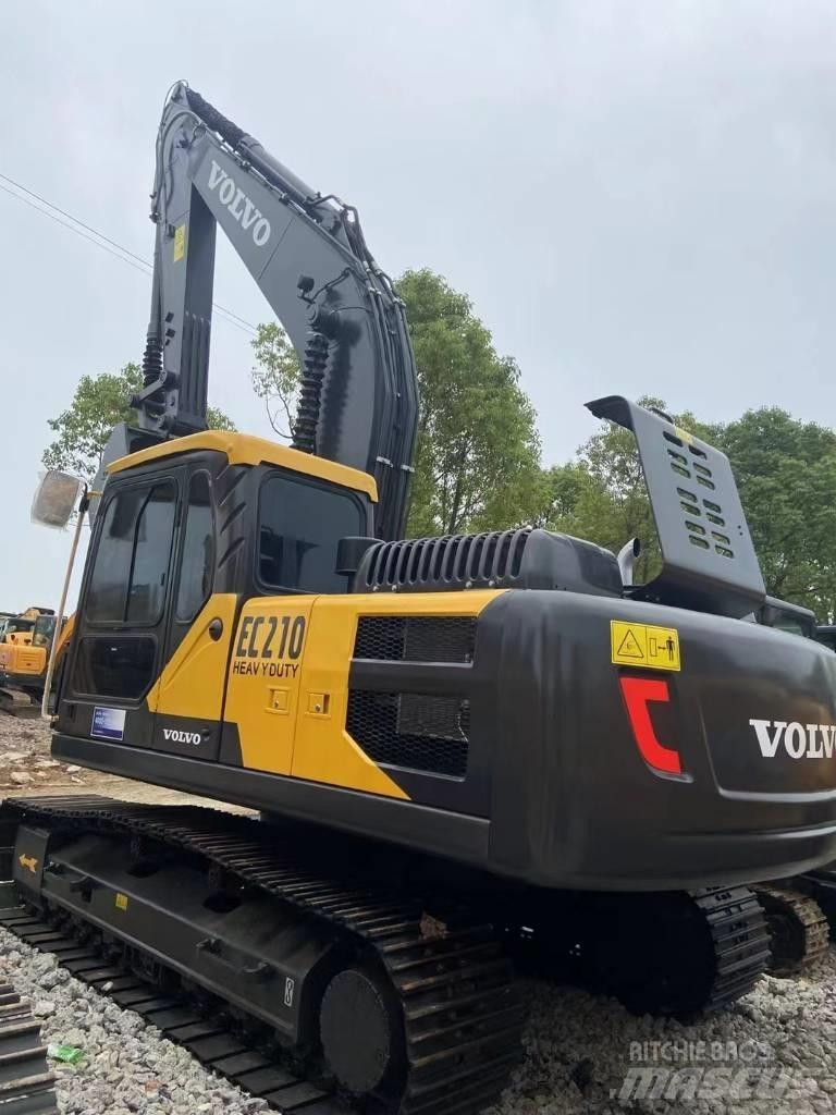 Volvo EC210 Paletli ekskavatörler