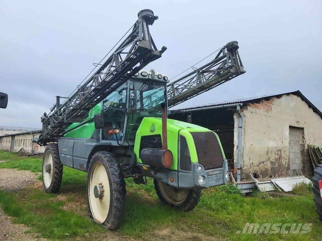 Tecnoma Laser 4240 Kendinden tahrikli pülverizatörler