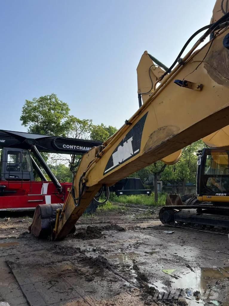 CAT 320BL Paletli ekskavatörler
