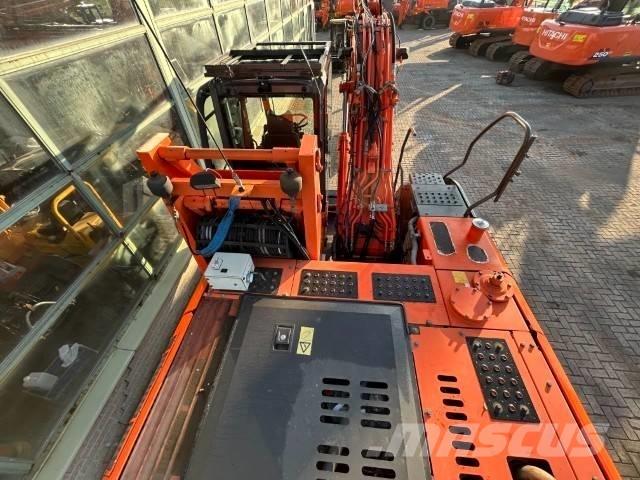 Hitachi ZX 170 W-3 Lastik tekerli ekskavatörler