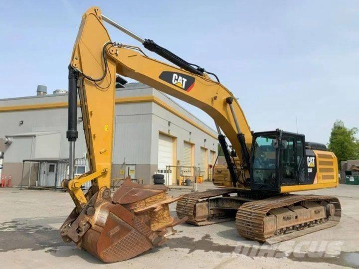 CAT 336 F L Paletli ekskavatörler