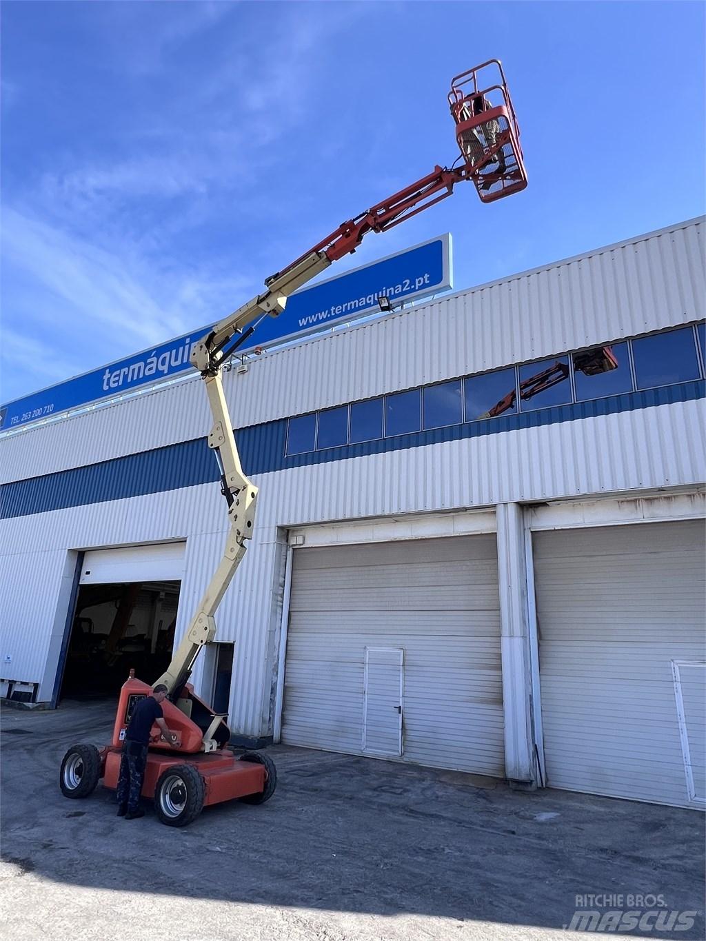 JLG E450 AJ Körüklü personel platformları