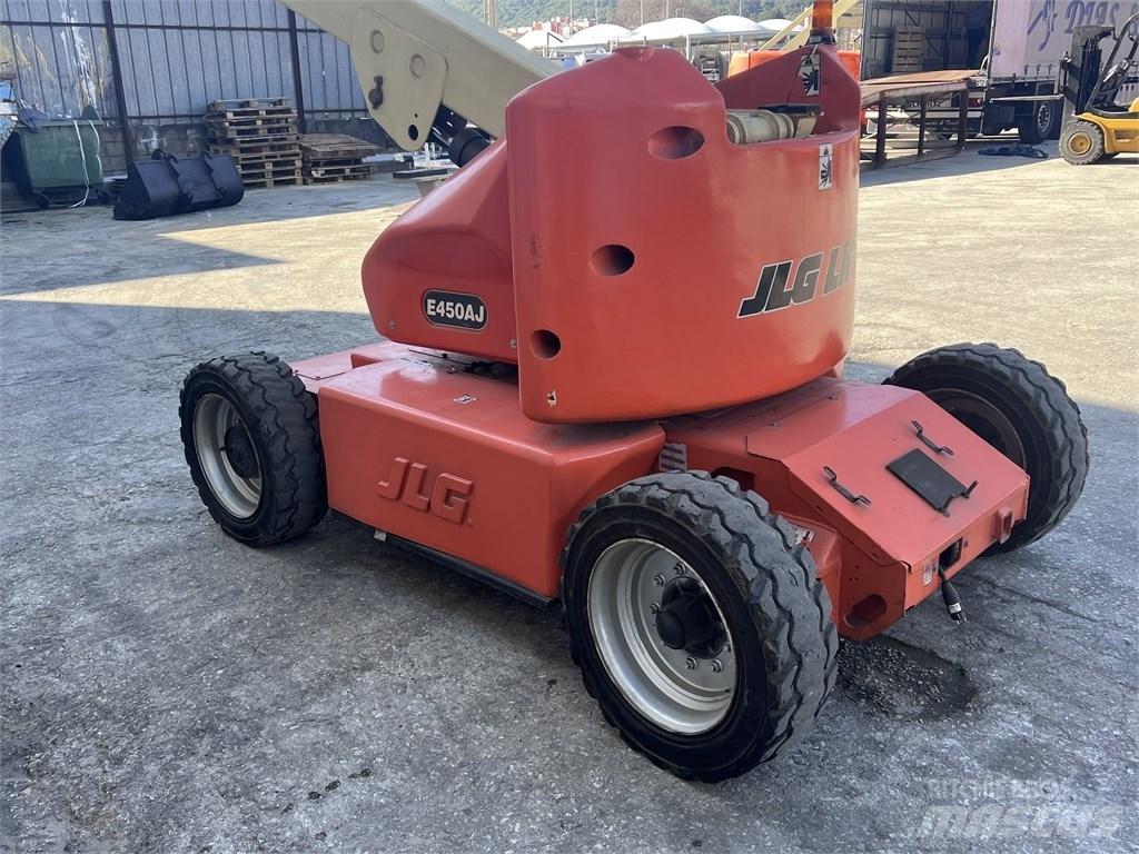 JLG E450 AJ Körüklü personel platformları