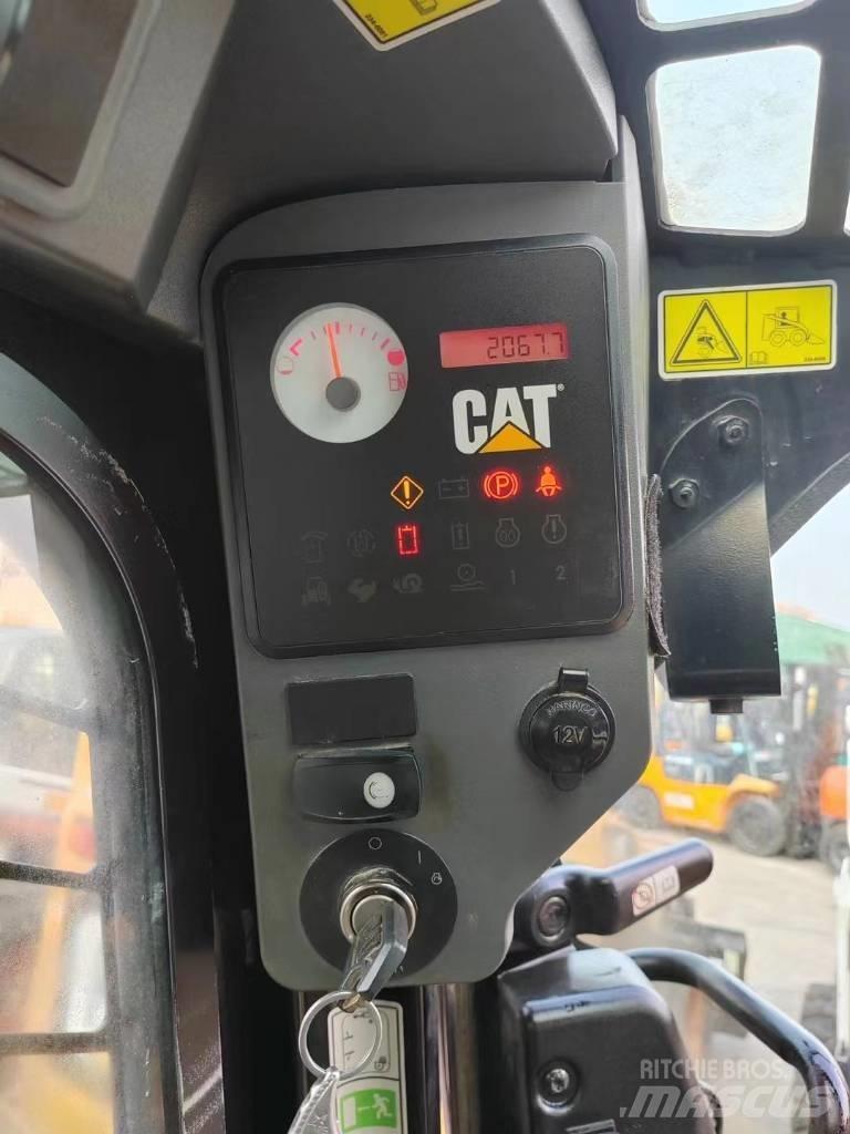 CAT 246 C Skid steer loderler