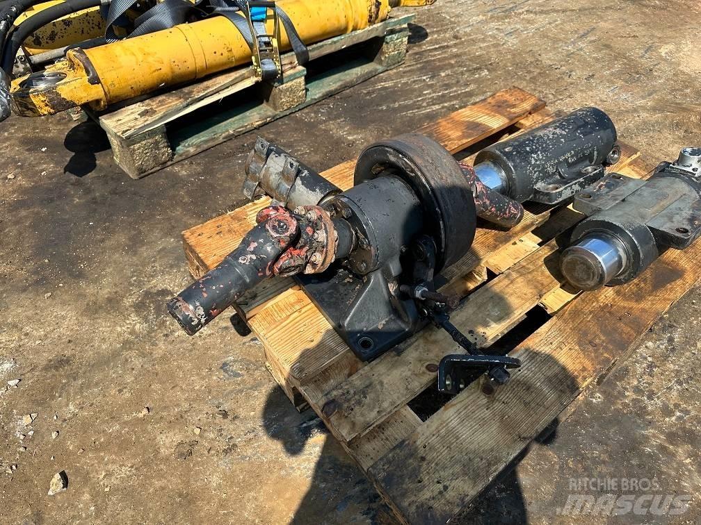 CAT 214 B FT gearbox Lastik tekerli ekskavatörler