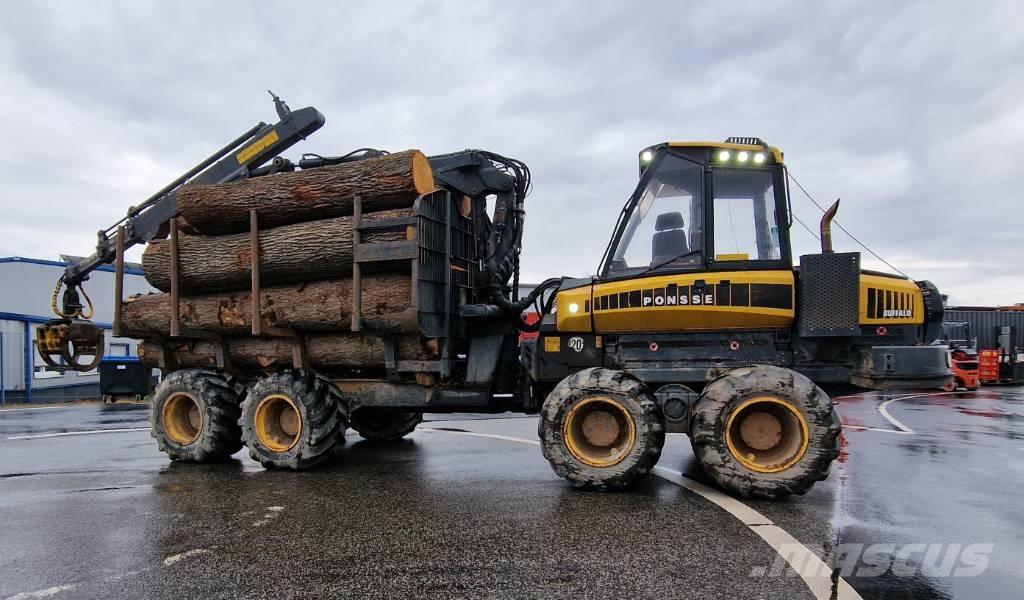 Ponsse Buffalo Tomruk yükleyici traktörler