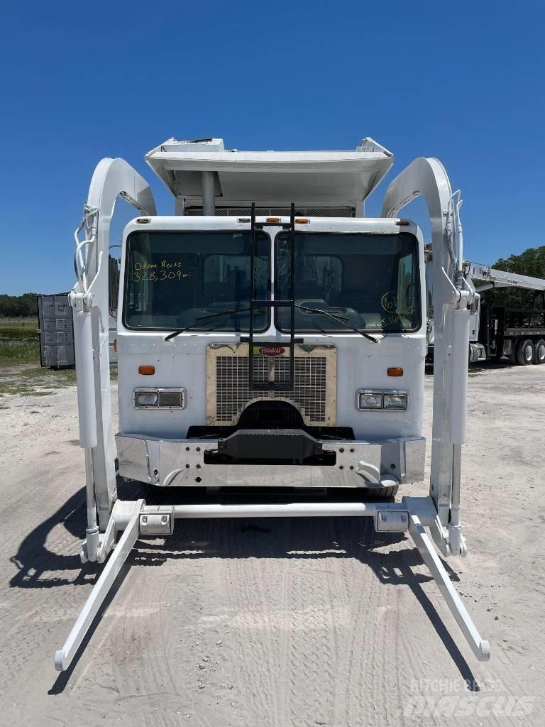 Peterbilt 320 Atik kamyonlari
