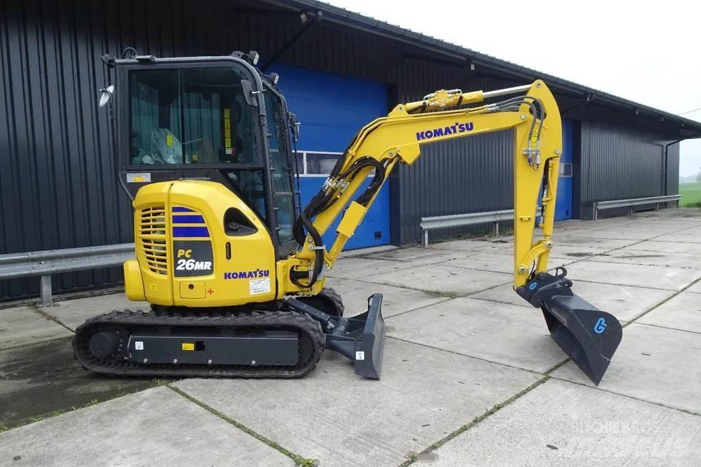 Komatsu PC26MR Paletli ekskavatörler
