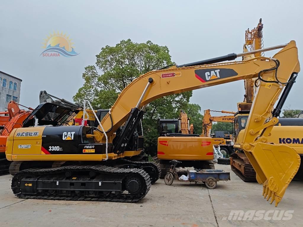 CAT 330 D2L Paletli ekskavatörler