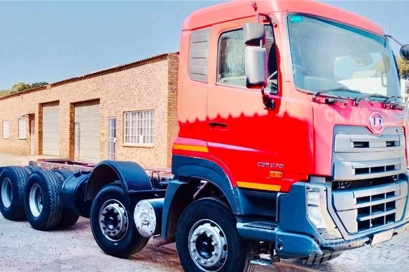 UD CGE 370 8x4 Diger kamyonlar