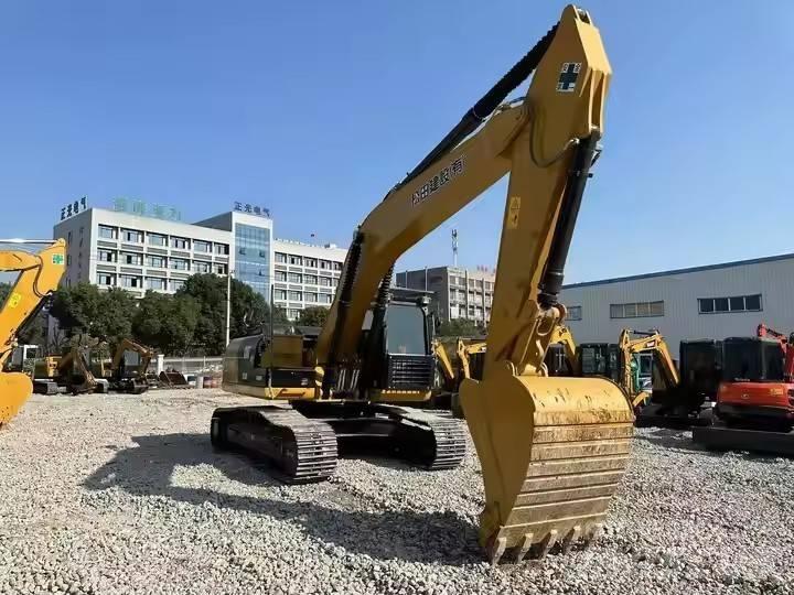 CAT CAT324D2 Paletli ekskavatörler