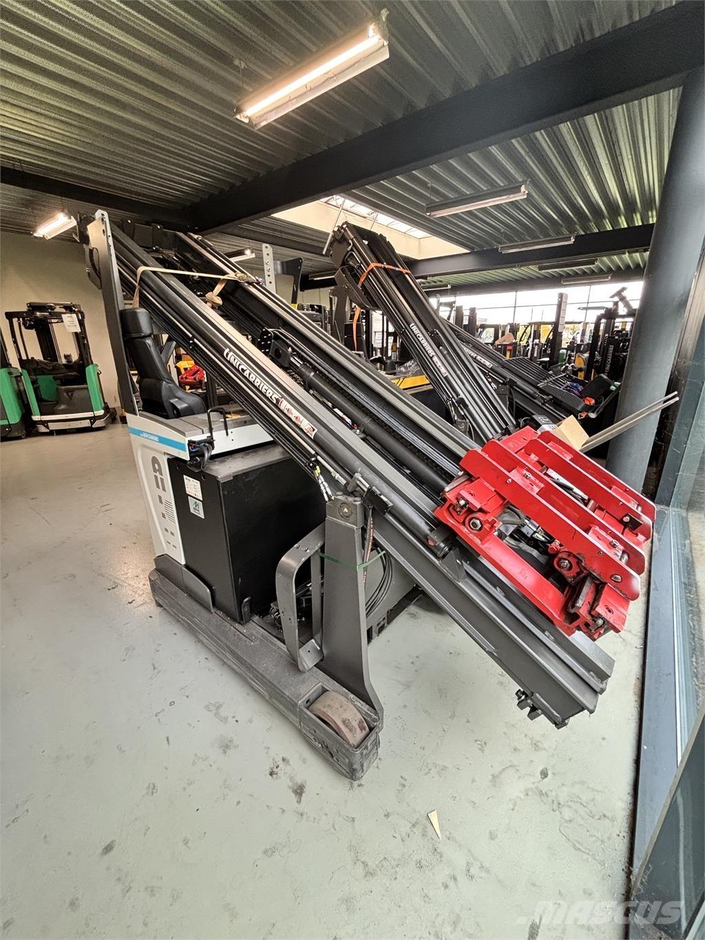 Atlet UHD200 Reach truck - depo içi istif araçları