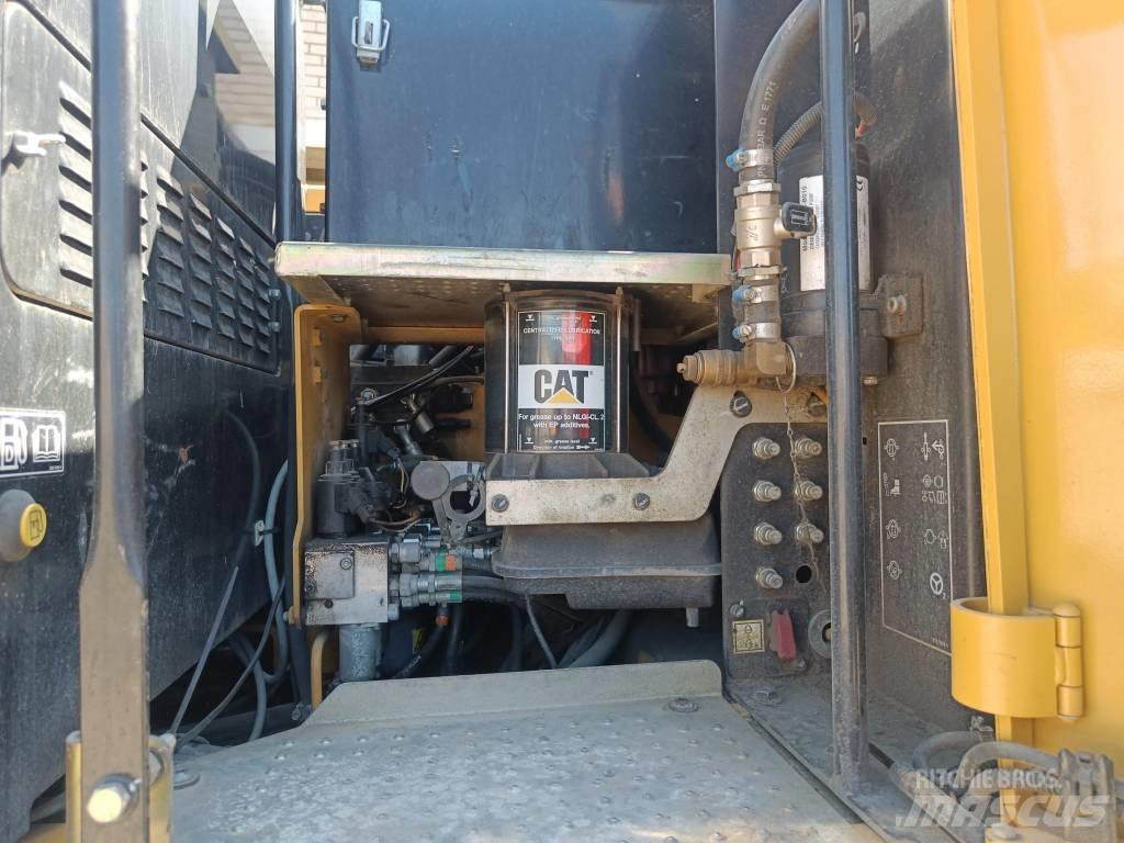 CAT M 315 D Lastik tekerli ekskavatörler
