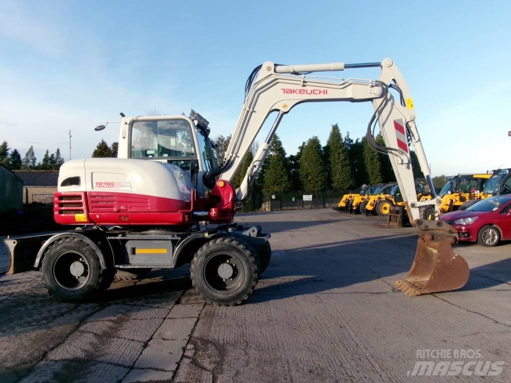 Takeuchi TB 295 W Lastik tekerli ekskavatörler