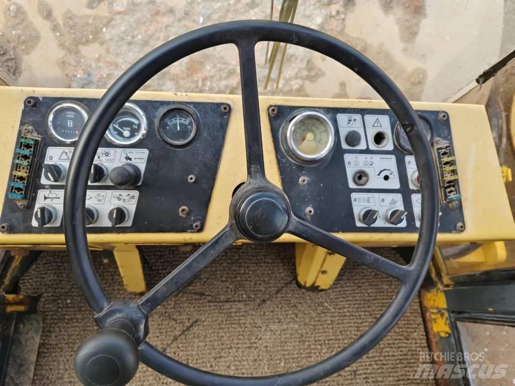 Bomag BW 217 Tek tamburlu silindirler