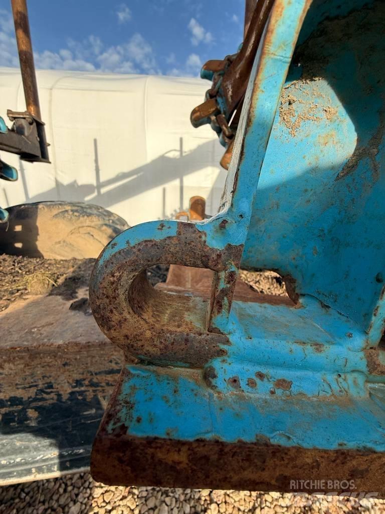 Komatsu 865 Tomruk yükleyici traktörler