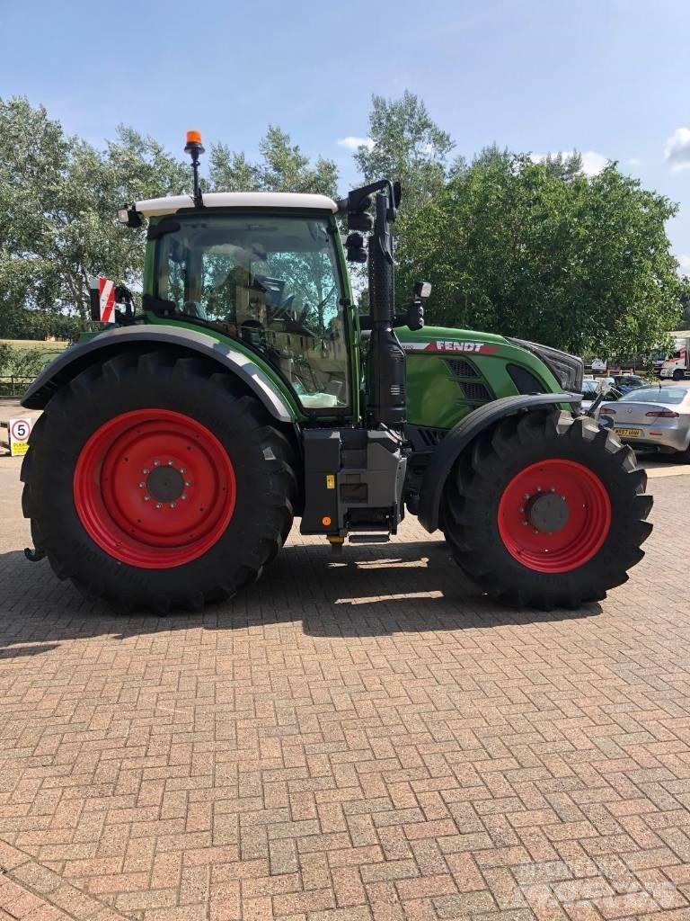 Fendt 718 Vario Traktörler