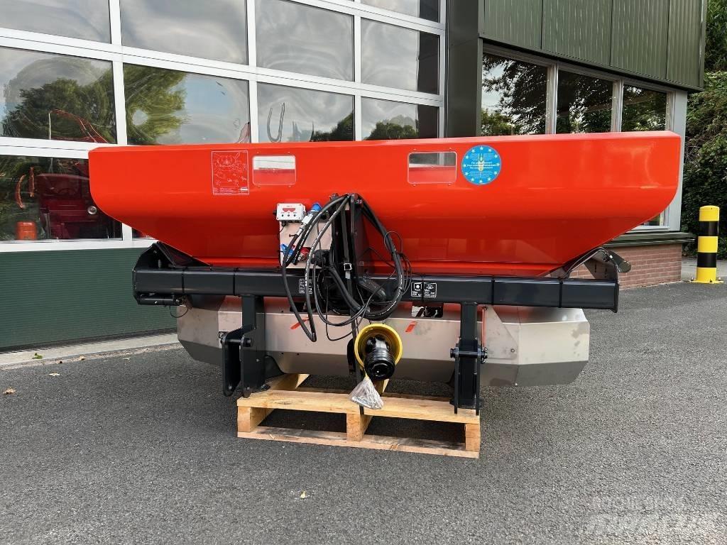 Kubota DSM 1100 Mineral gübre dagiticilar