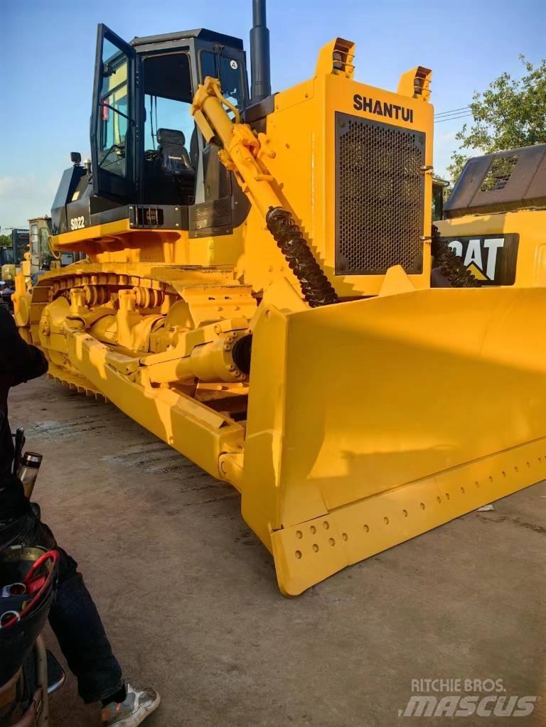 Shantui SD 22 Paletli dozerler