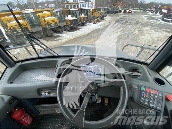 Bell B30E Belden kirma kaya kamyonu