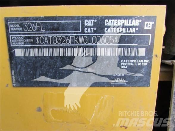 CAT 326FL Paletli ekskavatörler
