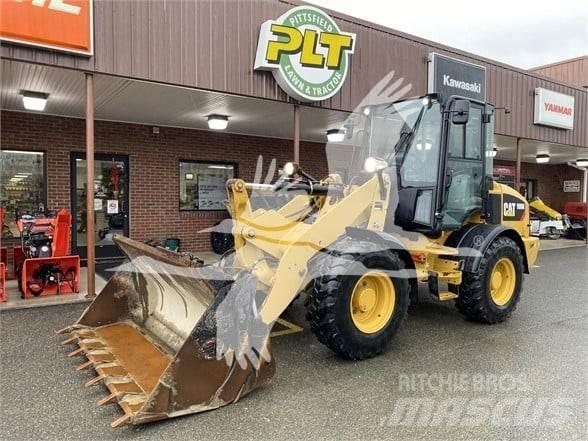 CAT 908M Tekerlekli yükleyiciler
