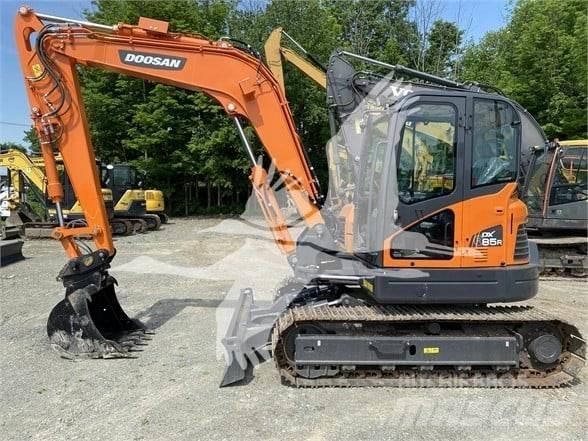 Doosan DX85R-3 Paletli ekskavatörler