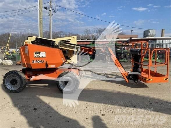 JLG 340AJ Körüklü personel platformları