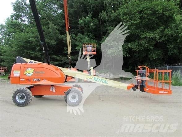 JLG 400S Teleskopik personel platformları