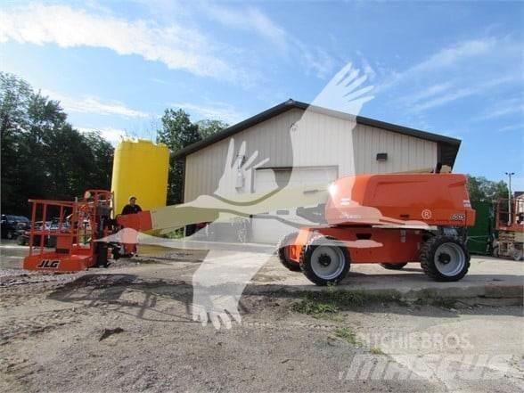 JLG 600S Teleskopik personel platformları