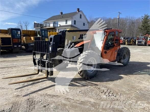 JLG 742 Teleskopik yükleyiciler