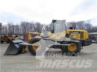 Komatsu WA320 Tekerlekli yükleyiciler