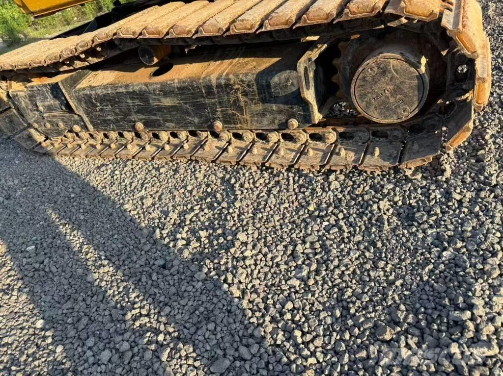 CAT 303 CR Mini ekskavatörler, 7 tona dek