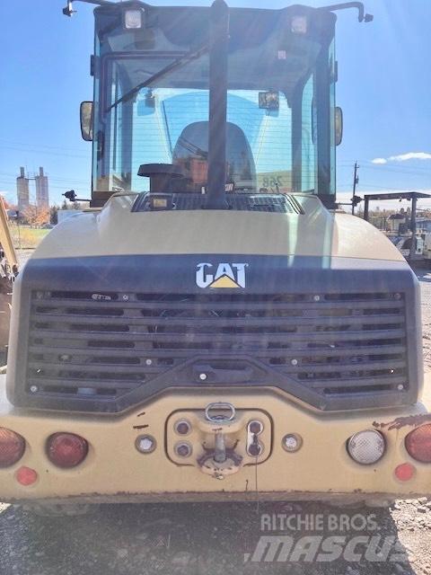 CAT 908 M Tekerlekli yükleyiciler