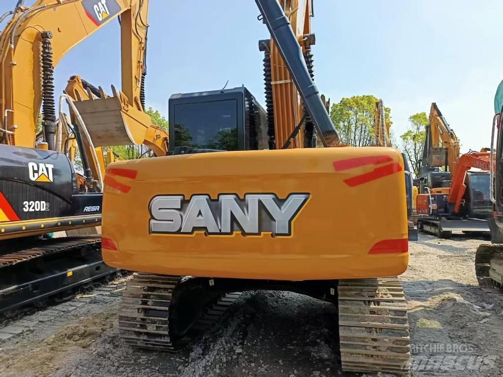Sany SY135C Paletli ekskavatörler