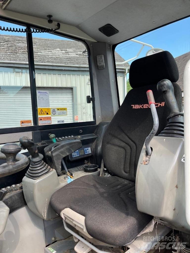 Takeuchi TB295W Lastik tekerli ekskavatörler