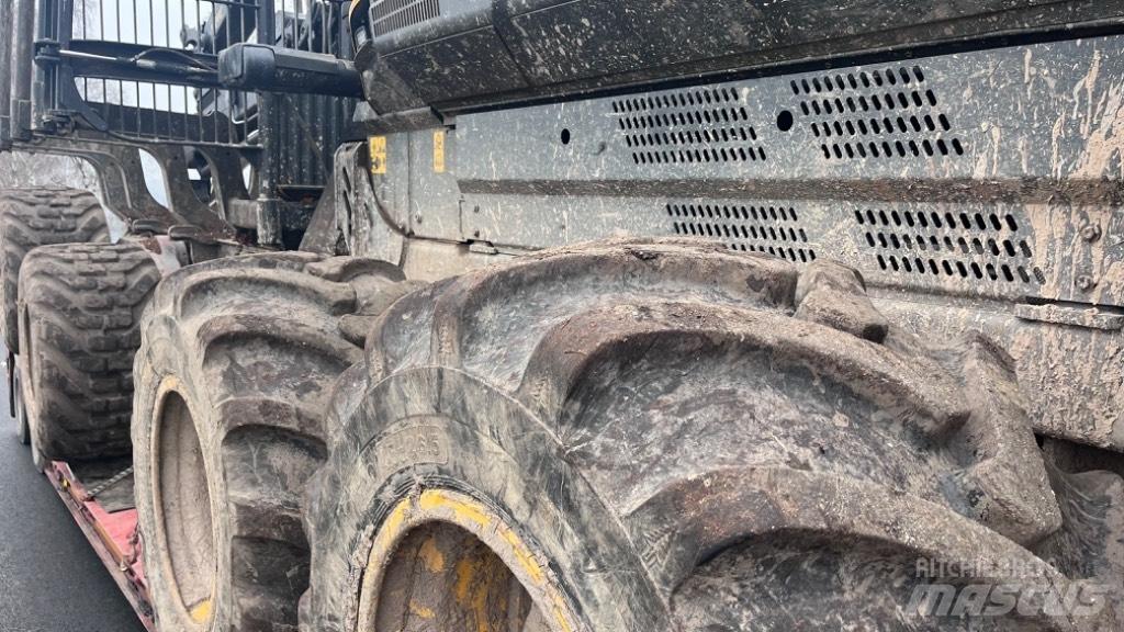Ponsse Buffalo 8W Tomruk yükleyici traktörler