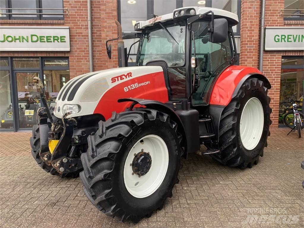 Steyr 6135 Profi Traktörler