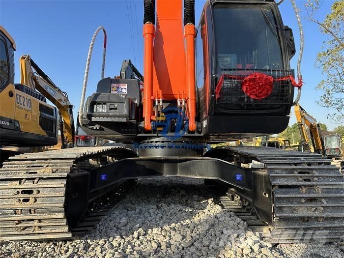 Hitachi ZX 200 Paletli ekskavatörler