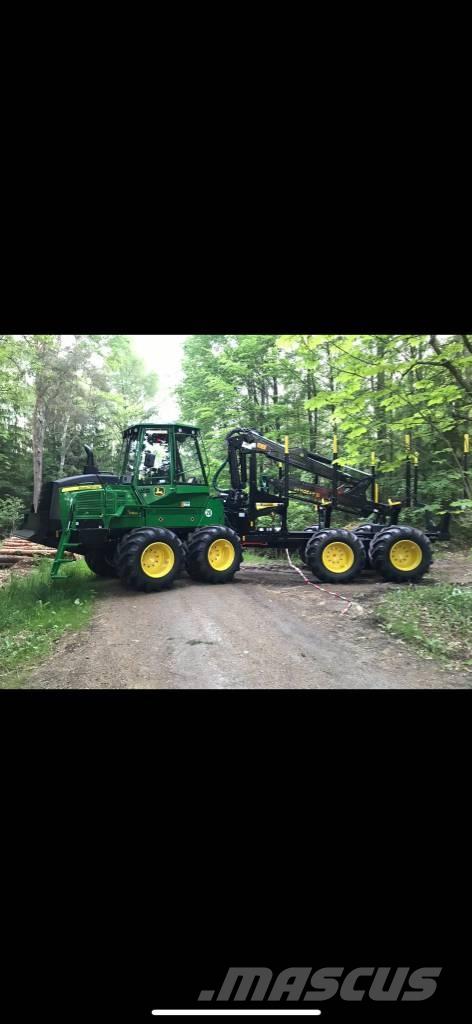 John Deere 1110 G Tomruk yükleyici traktörler