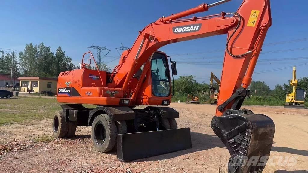 Doosan 150W-7 Lastik tekerli ekskavatörler